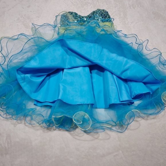 B Darlin ✦ Blue Strapless Party Dress ✦ Sequin Bodice + Tulle Flare ✦ XS EUC - Picture 9 of 17